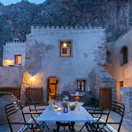 Bastione Malvasia 모넴바시아
