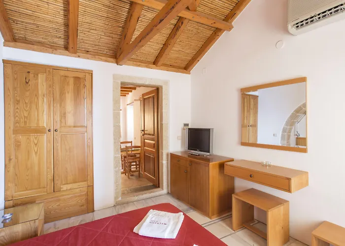 Bastione Malvasia 3* Monemvasía