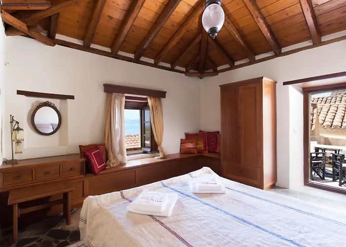 Bastione Malvasia 3* Monemvasía